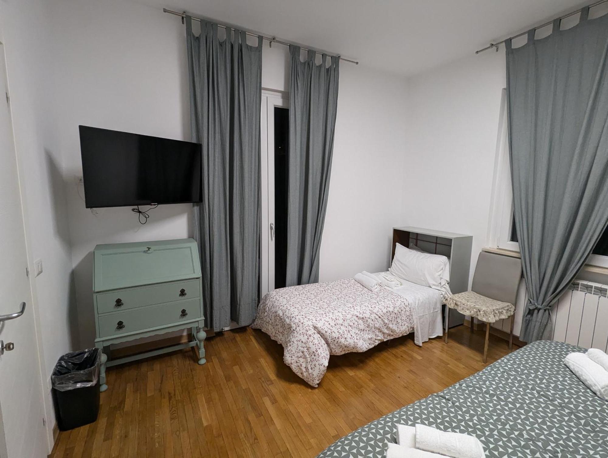 Galteri Housing 1 Terrazzo Privato Con Vista Lägenhet Perugia Exteriör bild