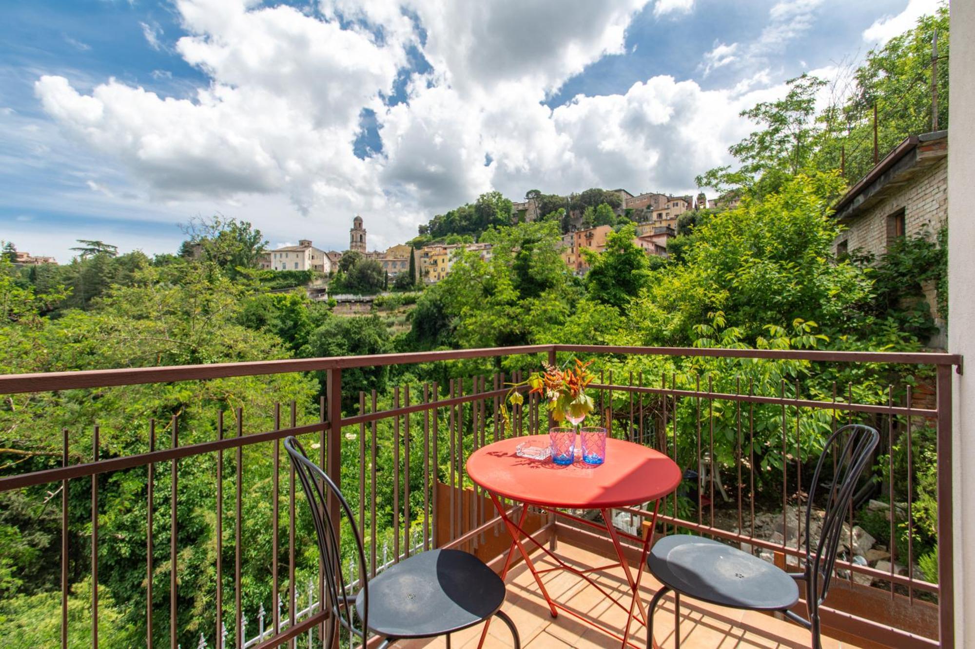 Galteri Housing 1 Terrazzo Privato Con Vista Lägenhet Perugia Exteriör bild
